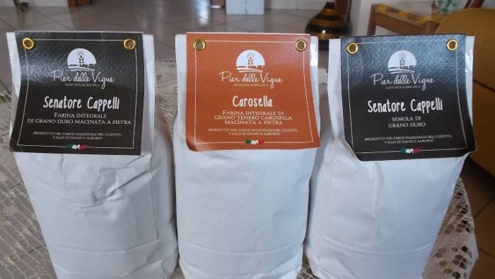 Pier delle Vigne, varietà di farine