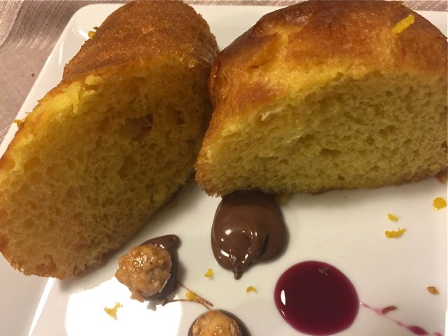 Babà alla curcuma