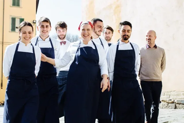 Entiana Osmenzeza: Gurdulu (Foto Sofie Delaw)