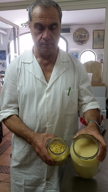 IL GUSTO DELLA COSTA 6 - Valentino con i composti per la marmellata di limoni
