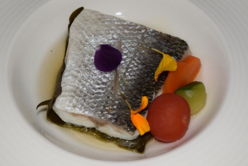 La spigola al sakè cotta a vapore