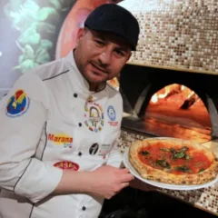 Pizza Cucina Caffe Ivan Di Leva Pizza Marinara con capperi e acciughe
