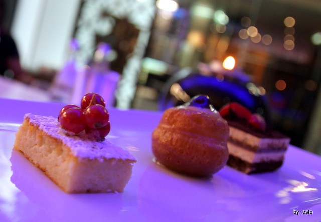 Romeo Bar Sushi babà e tiramisu