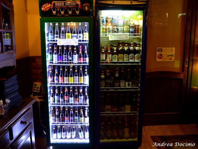 Sturgis Beerhouse a Brusciano. I due frigoriferi delle birre