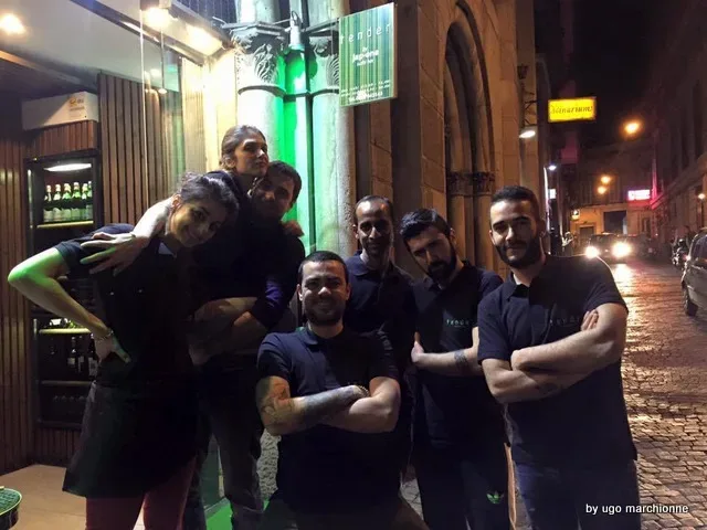 Tender Sushi Bar il team