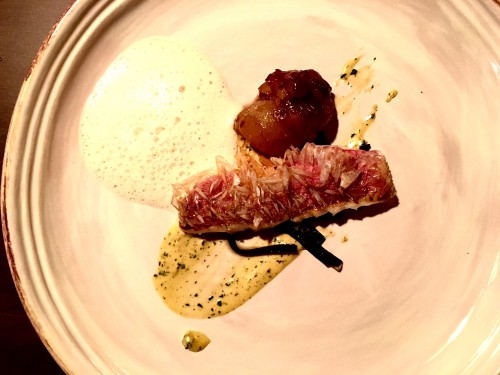 Triglia, coda di maiale, succo di cioccolato bianco, alghe 2009