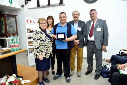 La presidente coi delegati Contursi Scotto e Delle Femine