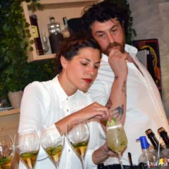 1 CHEF, 2 STELLE, 3 PANINI con Francesco Sposito da 12 Morsi. Making of del cocktail Hugo