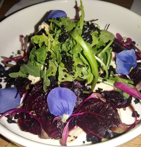 rape rosse, cacio e pepe, olive disidratate e rucola