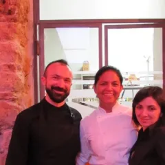 Adele ed Eliseo con la chef Beltran al centro