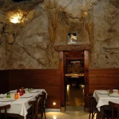 La storica pizzeria Negri , SALA GROTTA AZZURRA light