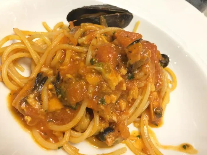 Spaghetti con ragu di Moscioli di Portonovo