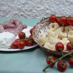 LA BOTTE Gli ndunderi minoresi