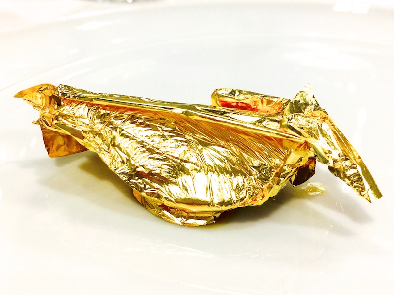 Ristorante Lume, Cipolla glassata nel frutto della passione rivestita d'oro