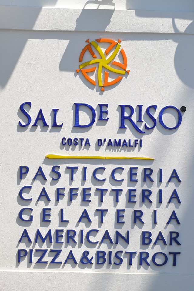 SAL DE RISO, L'insegna