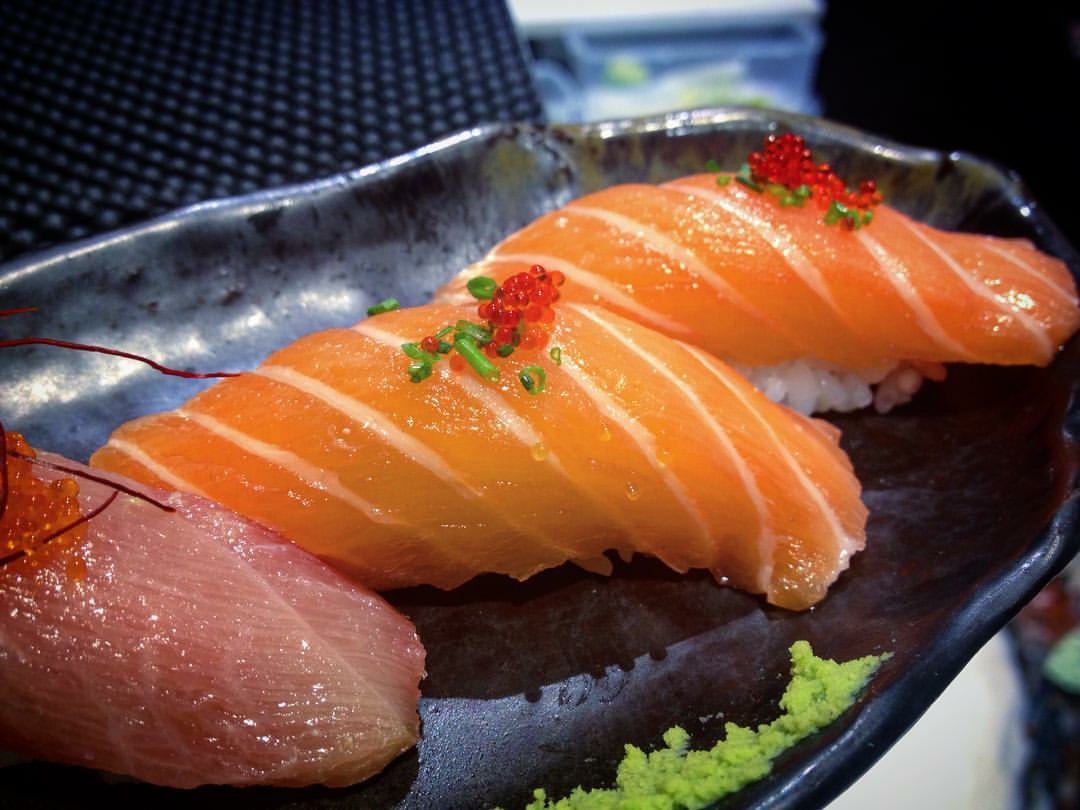 Zenbu, Nigiri salmone