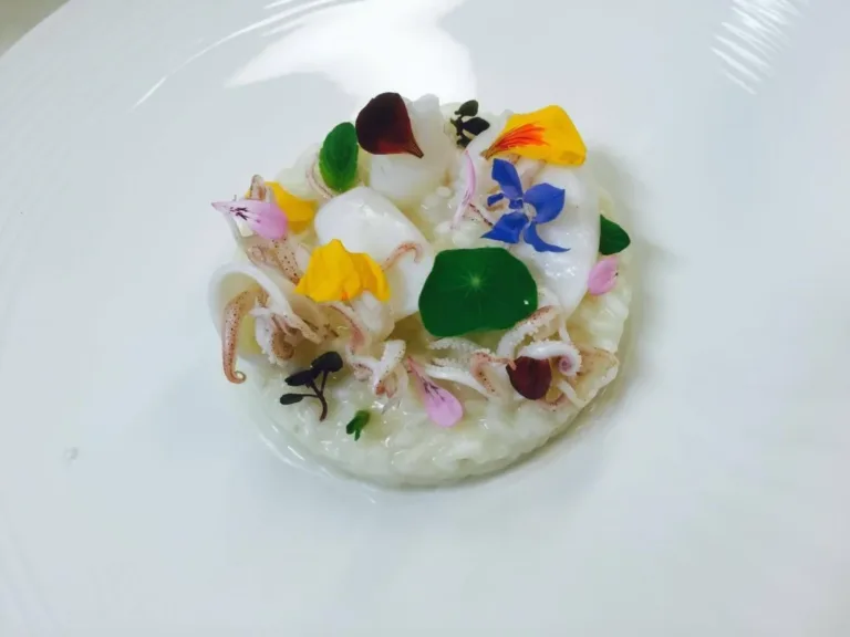 Risotto calamaretti spillo, zenzero, lime e mozzarella di bufala