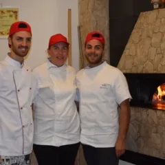 Villa Giovanna, Renata Sitko con i due pizzaioli