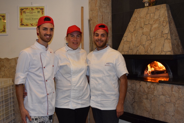 Villa Giovanna, Renata Sitko con i due pizzaioli