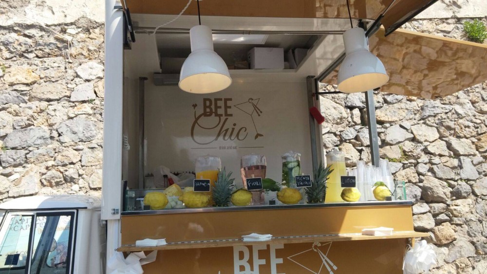 Bee Chic, L'Ape car e le acque aromatizzate