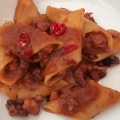 Bombardoni al ragu di polpo