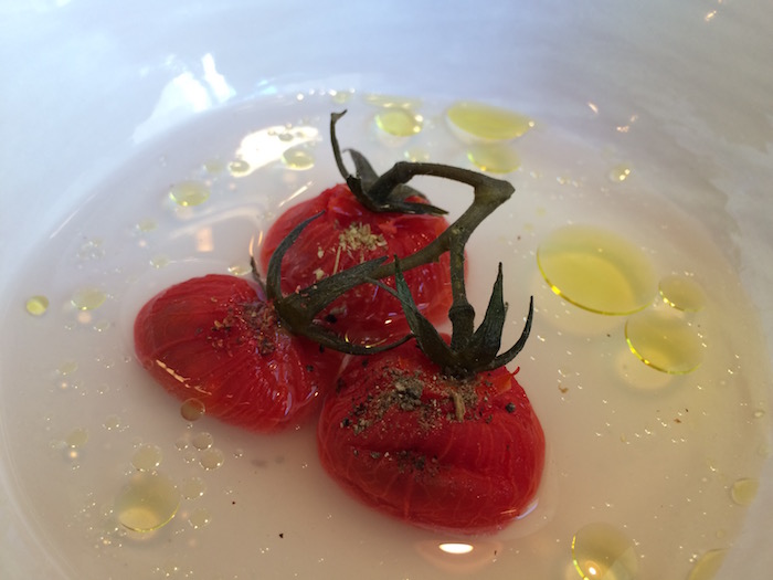 Bross Lecce, Pomodoro disidratato con pepe bianco e nero, con acqua di ricotta forte e olio