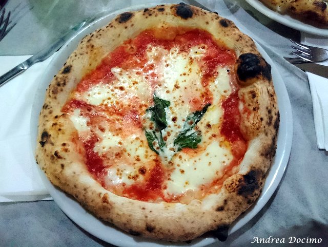 La classifica delle migliori pizzerie della provincia di Caserta. La pizza margherita de I Masanielli di Francesco Martucci a Caserta