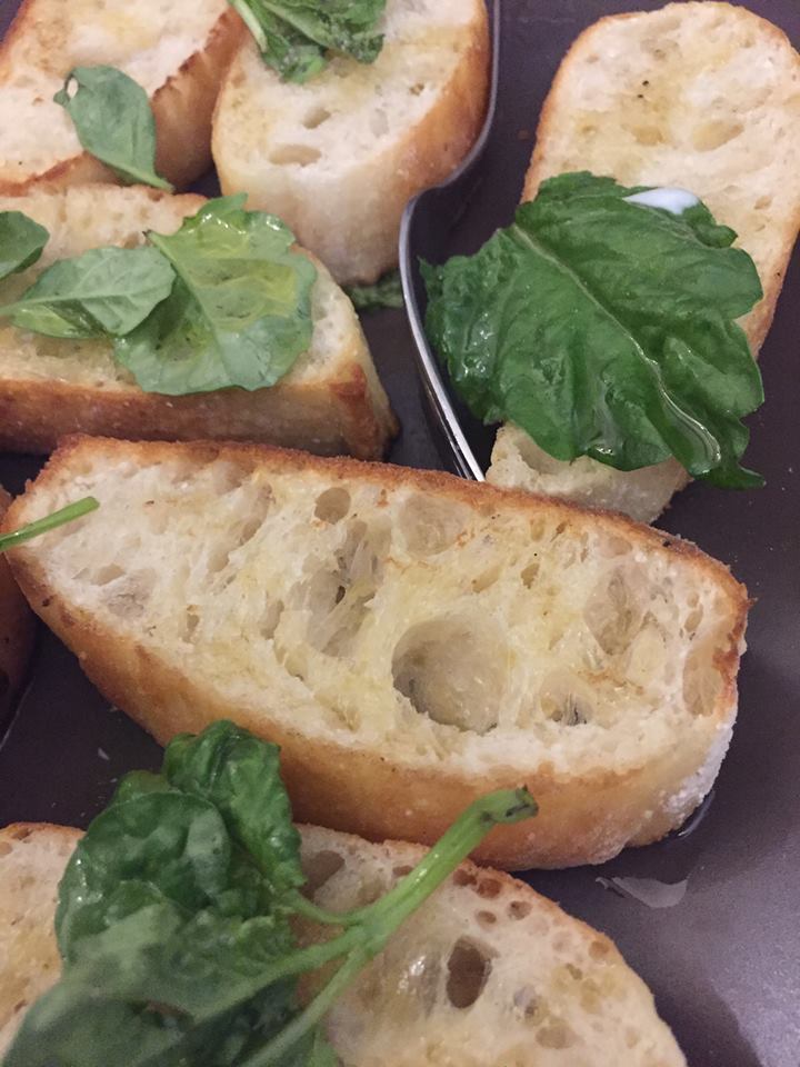 Pizzeria 'O Gemell, bruschette di olio