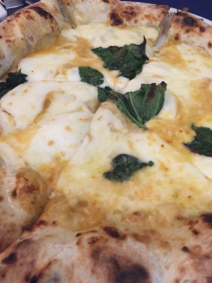 Pizzeria 'O Gemell, pizza bianca