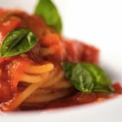 spaghetti-al-pomodoro-peppe-guida