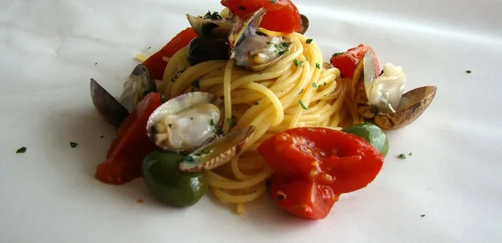 Ciccio Cielo Mare e Terra, Lo spaghetto al cartoccio