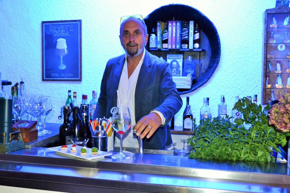 BACCO, Spritz al sedano e il barman Andrea Rispoli