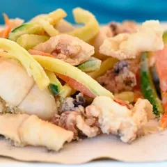 Chalet Galileo, fritto misto di paranza con verdure julienne