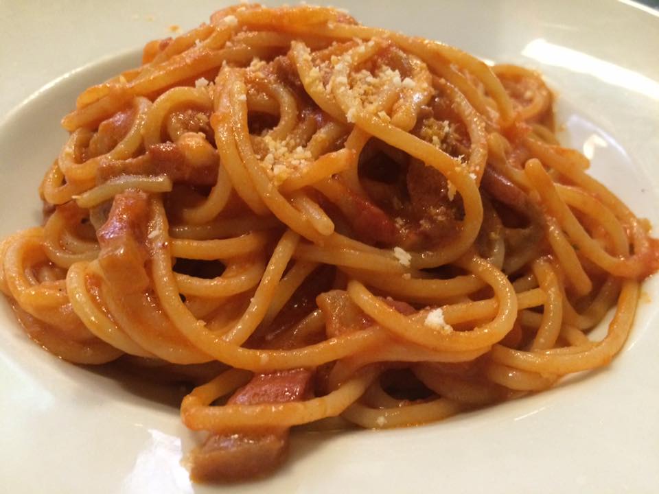 Da Romolo, spaghetti all'amatriciana