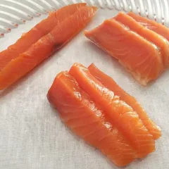 Le Tre Sezioni Del Salmone: Maguro; Chutoro; Otoro
