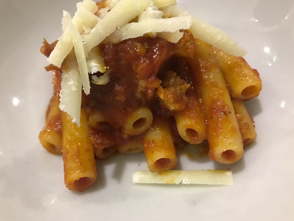 Cucina 82, ziti con ragu' di tracchia