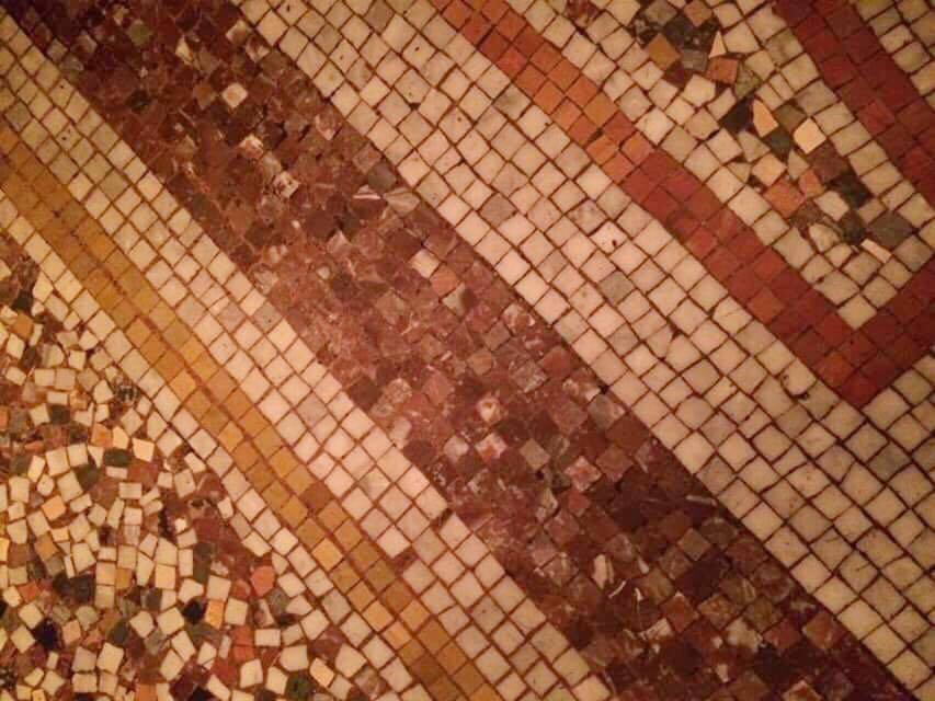 Big Mamma, il pavimento originale degli inizi del Novecento