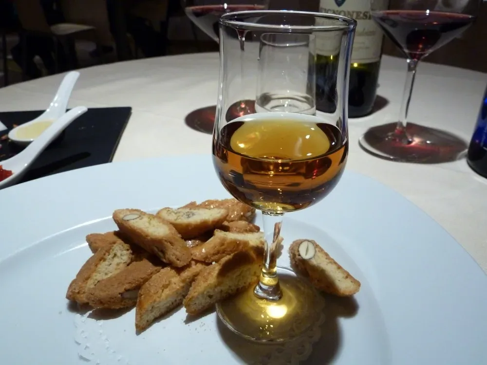 Vinsanto miracoloso, cantuccini