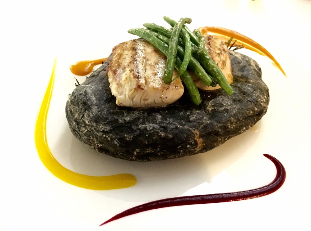 La Capinera, Ricciola pescata all’amo e cotta su pietra