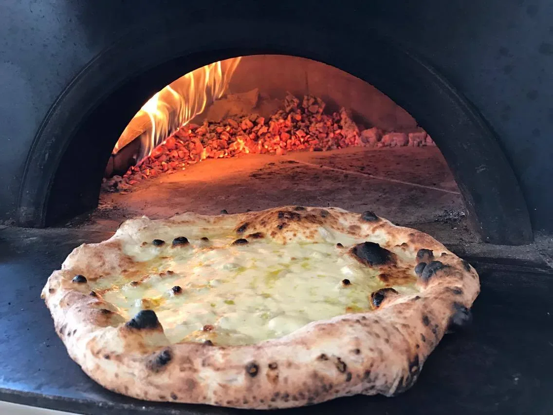 Gnam Napoli gran taste pizza con fiordilatte da latte nobile