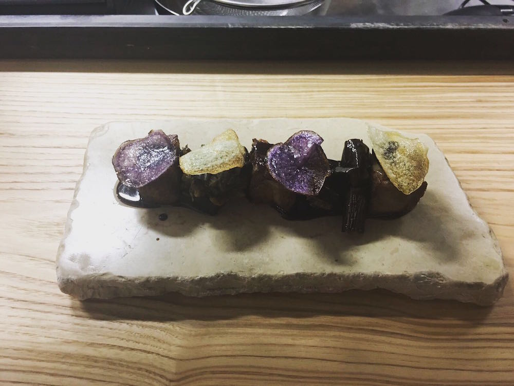 Gourmettino, Maialino melanzana e chips di patate viola