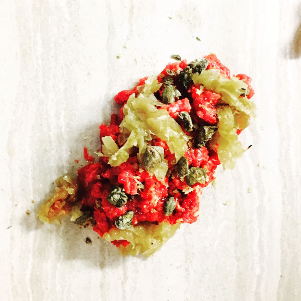 Gourmettino, Tartare di mucca podolica capperi ed erbette