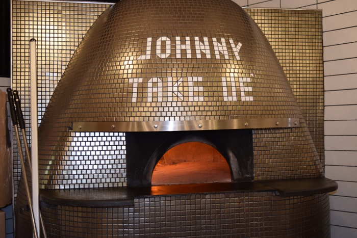 Il forno di Johnny Take Ue'