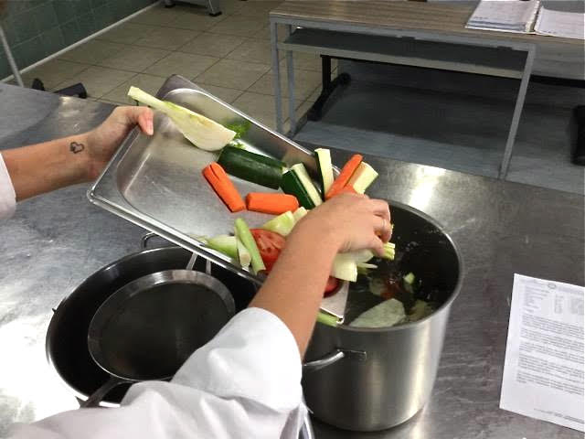 Il brodo vegetale, preparazione