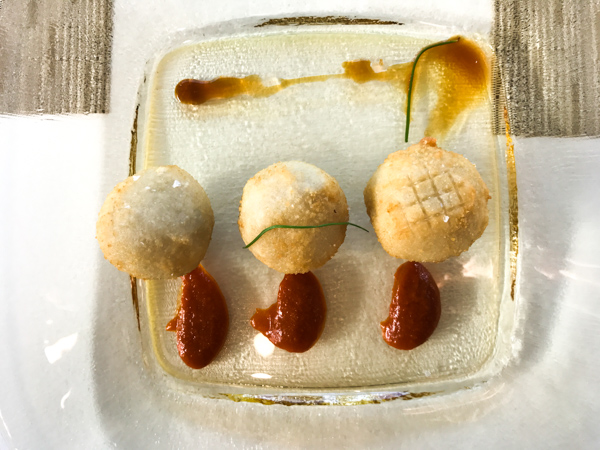 Locanda Radici-Polpette di baccalà su crema di papaccelle