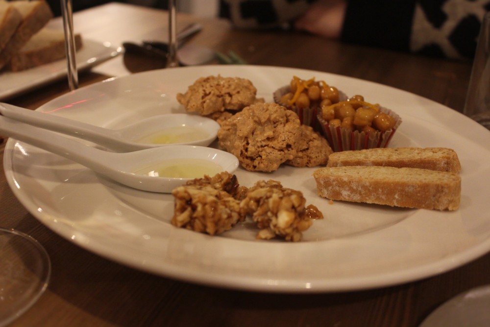 Bistrot 26, pasticceria abbinata a mousse di cioccolato bianco