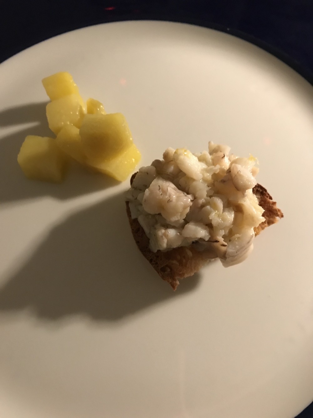 Chinappi, Canocchie su crostini di focaccia e insalata di patate