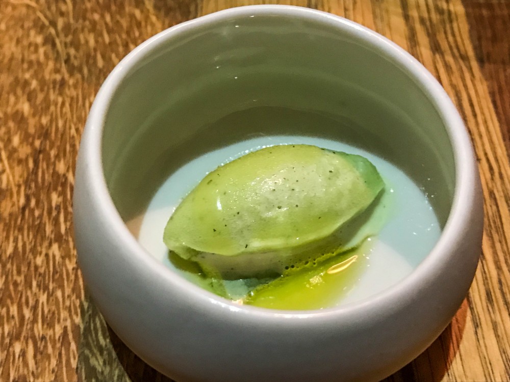 Ristorante 28 posti, sorbetto di shiso, olio, alloro e sale