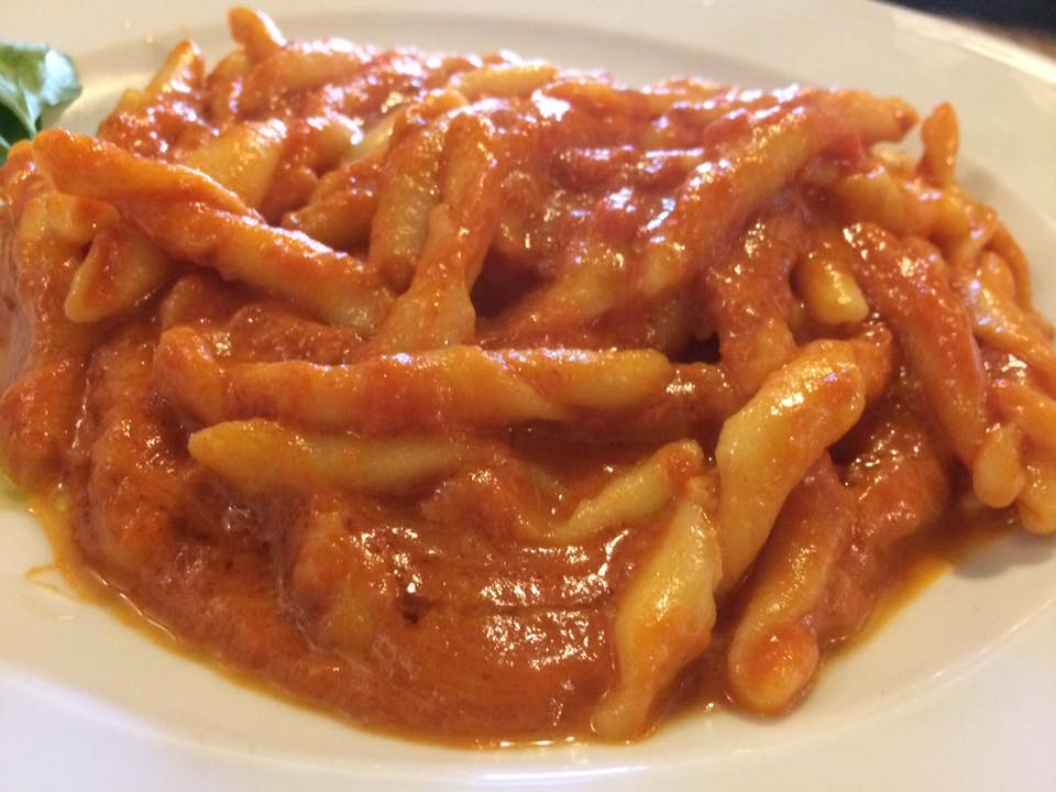 Taverna di Baffone, fusilli alla sorrentina