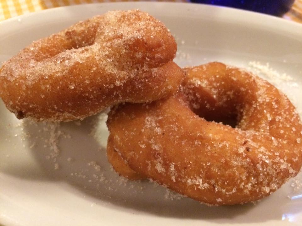 Taverna di Baffone, zeppole calde